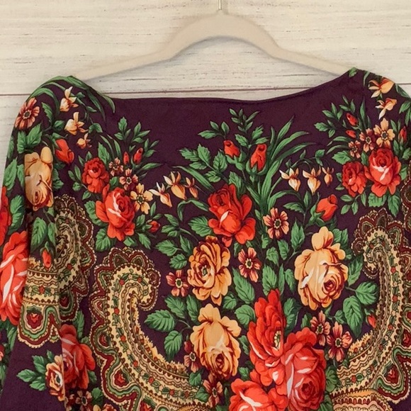 Floral fringe poncho - Picture 2 of 3